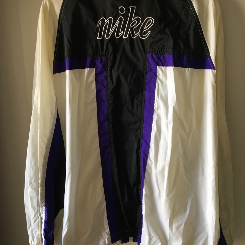 Nike jacket - Picture 3 of 3